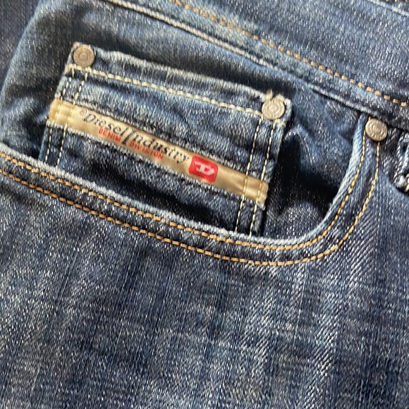 Diesel Jeans - Picture 4 of 5